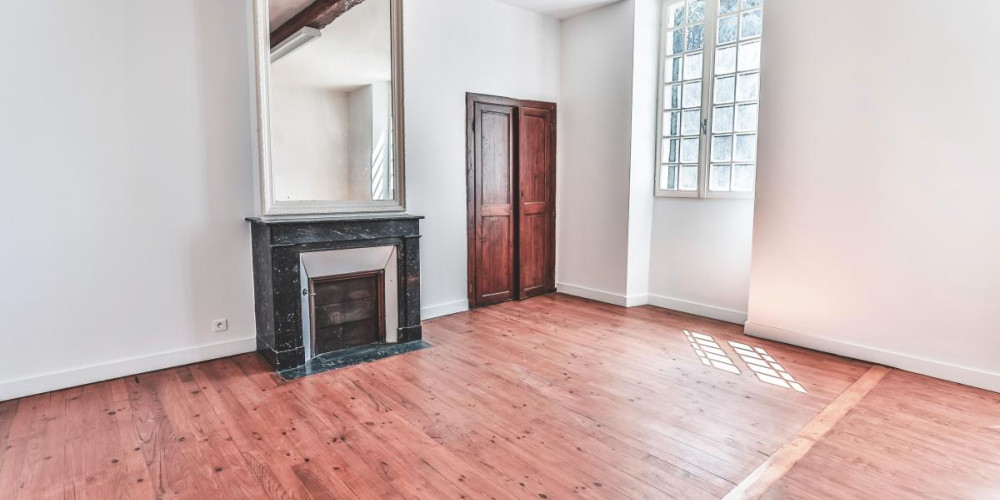 immeuble à AIRE SUR L ADOUR (40800)